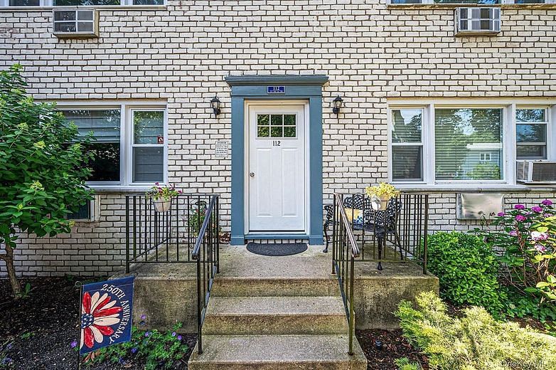 112 Cardinal Lane #2A