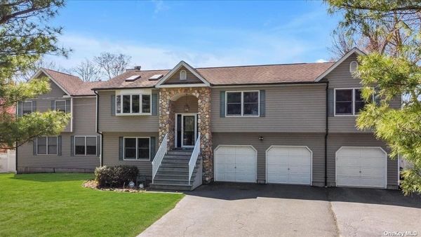 Image 1 of 36 for 112 Little Plains Road in Long Island, Huntington, NY, 11743