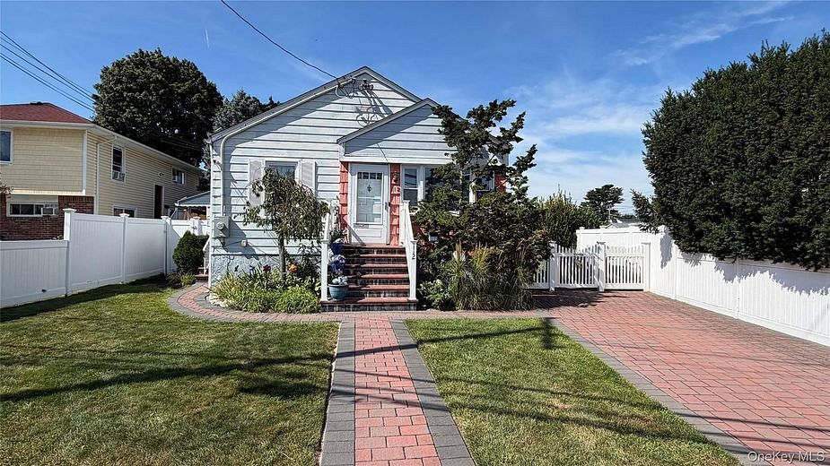 112 Morgan Street
