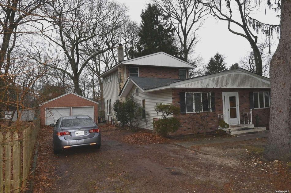 Image 1 of 20 for 112 Rose Drive in Long Island, Ronkonkoma, NY, 11779