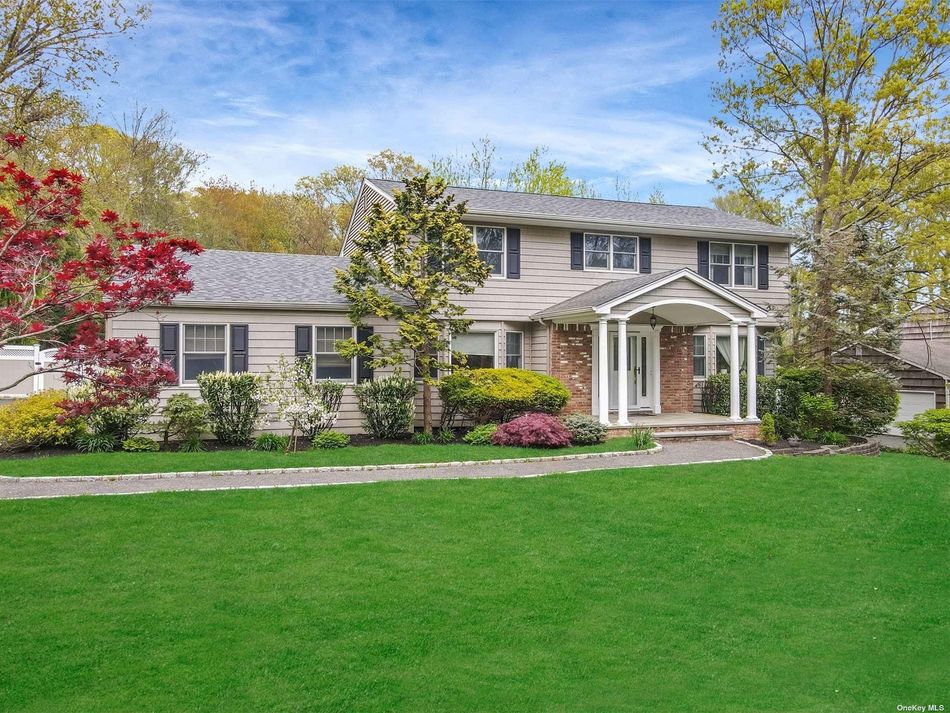 Image 1 of 29 for 112 Village Hill Drive in Long Island, Dix Hills, NY, 11746
