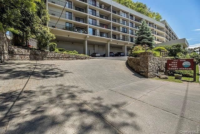 1120 Warburton Avenue #1F