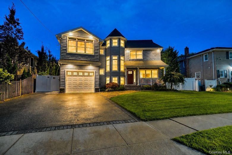 1125 Little Whaleneck Road