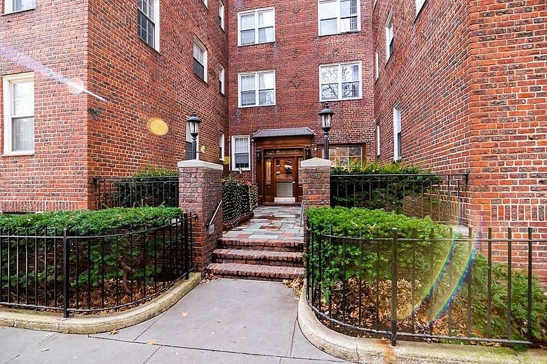 1125 Lorimer Street #6C