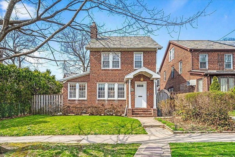 113-09 Union Turnpike