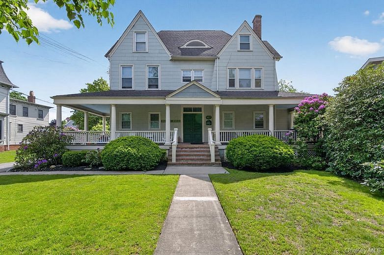 113,117,121,123,125,15,17 Fire Island Ave./Hewlett Ct. Avenue