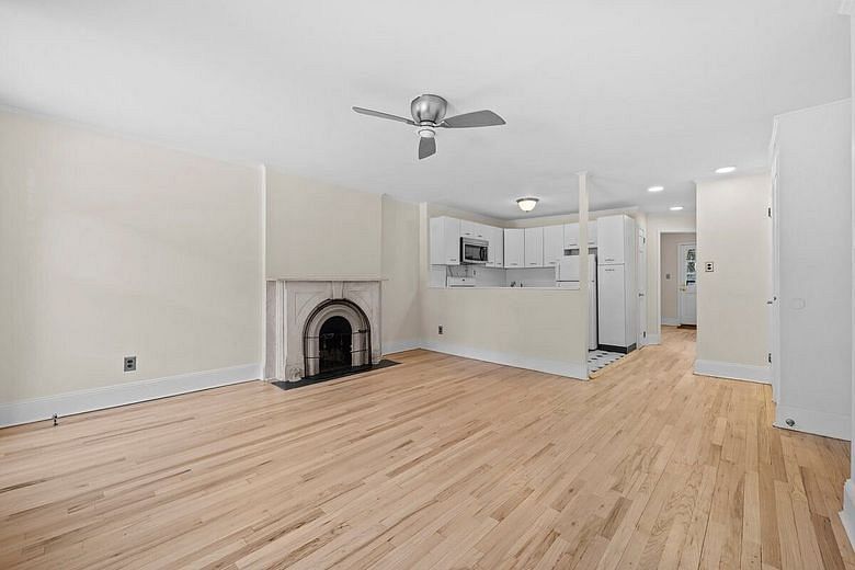 113 Carroll Street #1