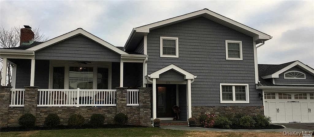 113 Harborview Drive