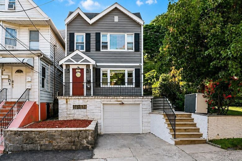 113 Hart Avenue