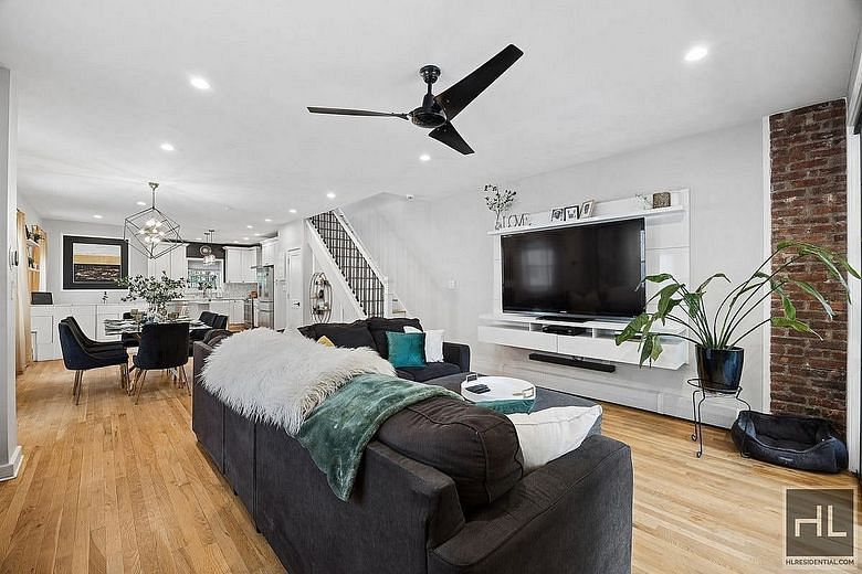 113 Lefferts Avenue