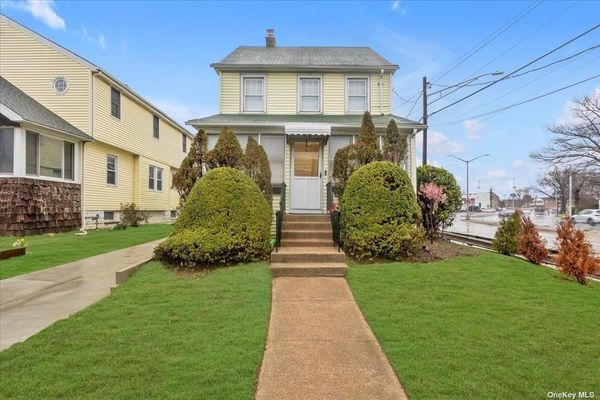 Image 1 of 15 for 113 Lyon Place in Long Island, Lynbrook, NY, 11563