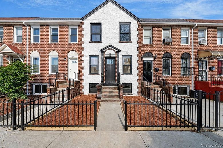 1139 Brooklyn Avenue