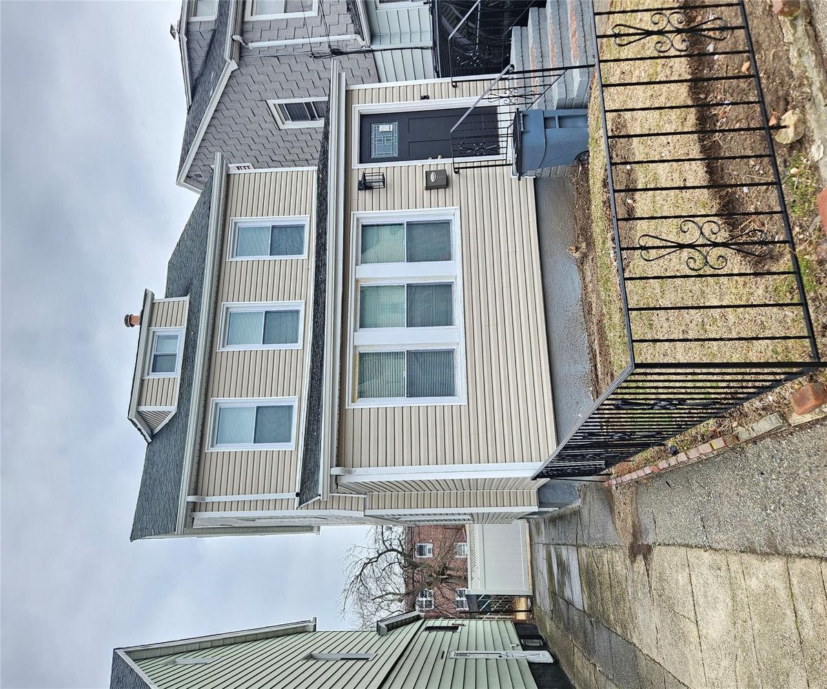 Image 1 of 21 for 114-16 207 st in Queens, New York, NY, 11411