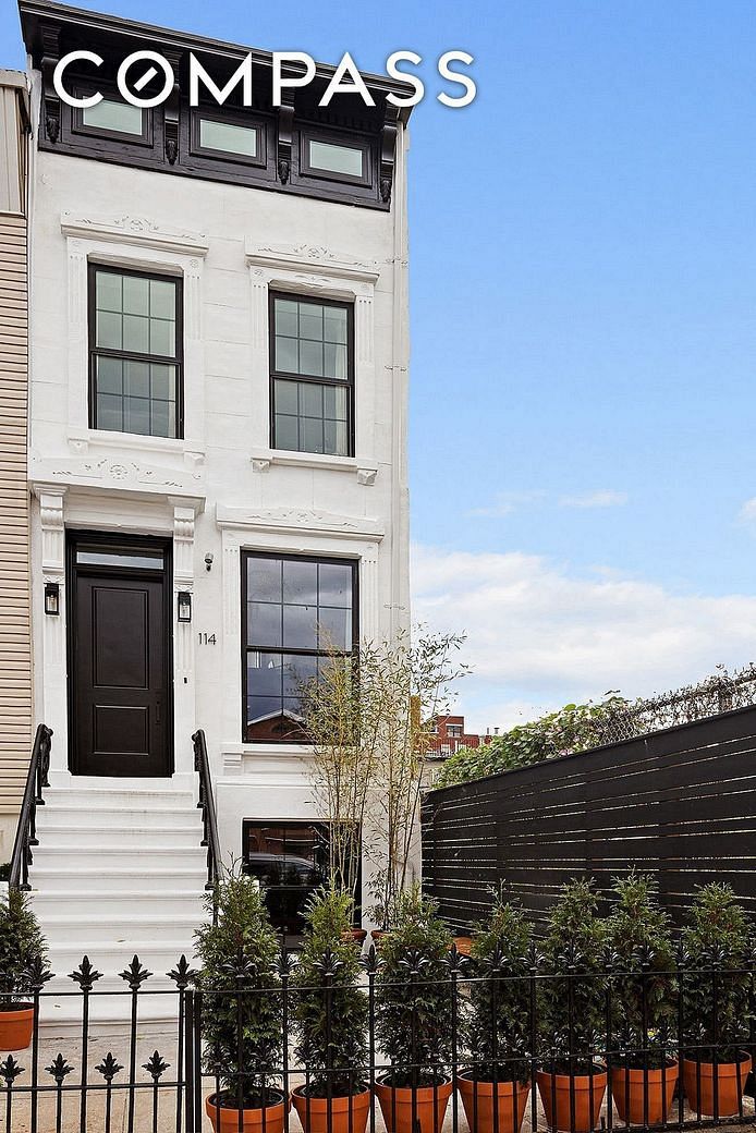 114 A Hart Street