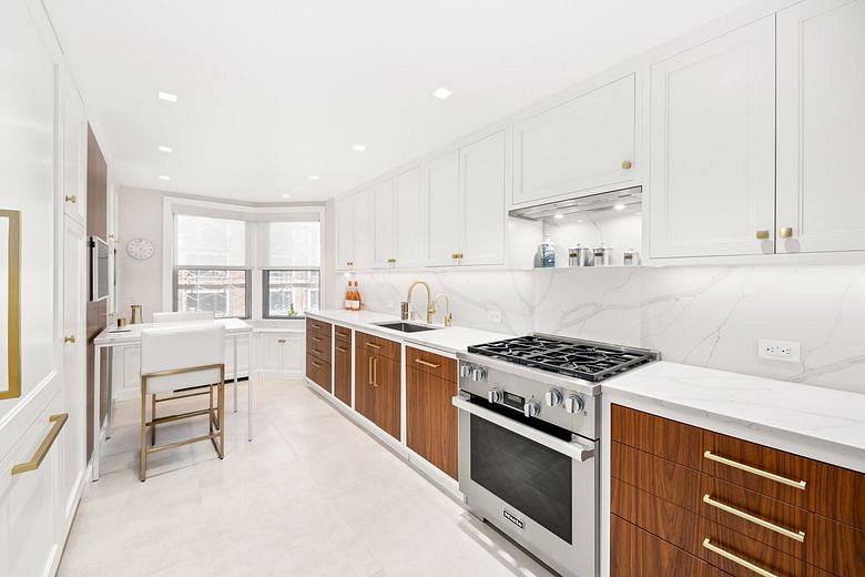 114 East 72nd Street #8/9B