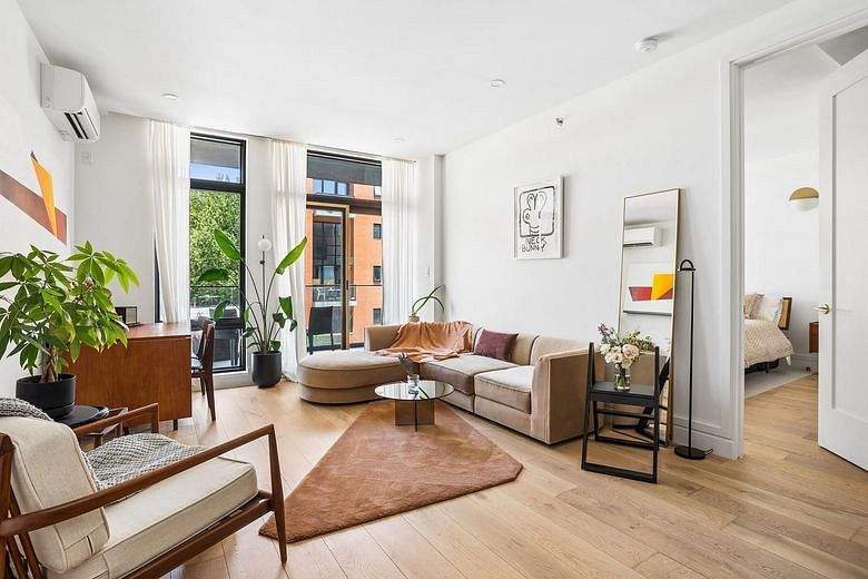 114 Lexington Avenue #304