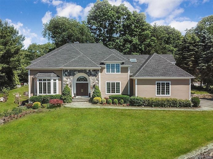 114 Random Farms Drive