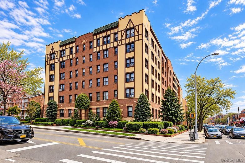115-25 Metropolitan Avenue #224