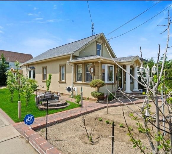 115 Bayswater Blvd