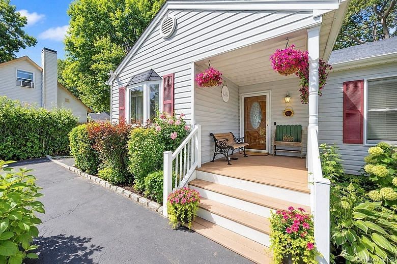 115 Colin Drive