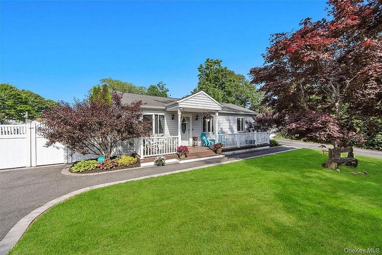 115 Dahlia Drive