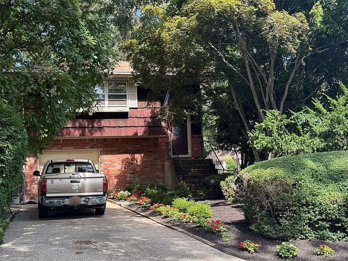 115 Green Avenue