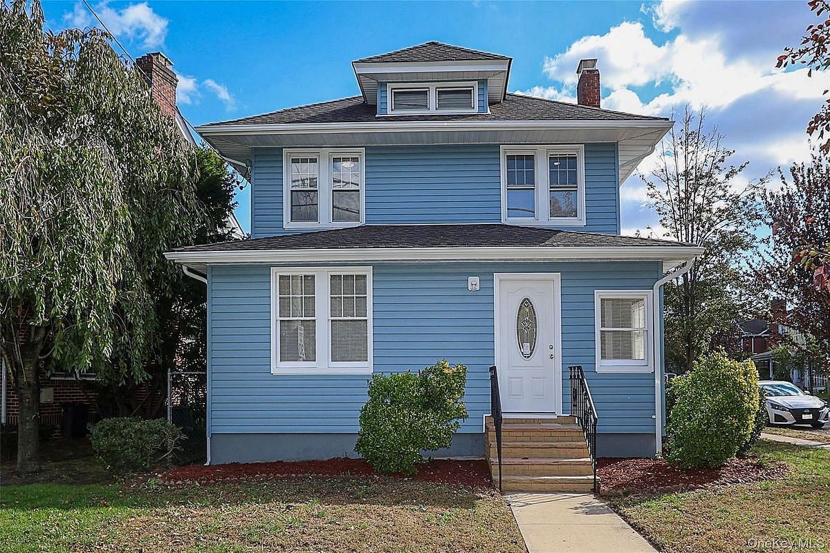 Image 1 of 36 for 115 N Corona Avenue in Long Island, Hempstead, NY, 11580