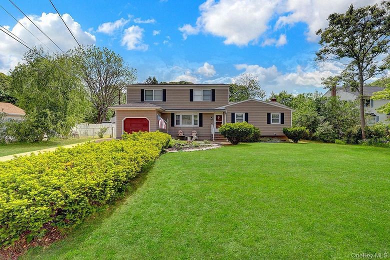 115 North Evergreen Drive