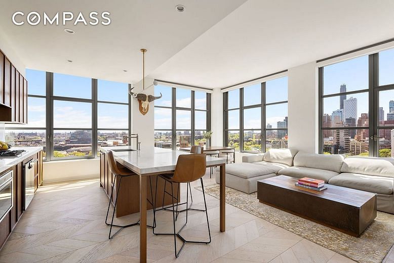 115 York Street #17F