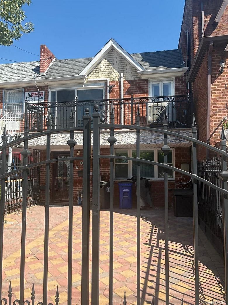 11513 Linden Boulevard
