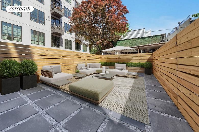 1152 Lafayette Avenue #1B