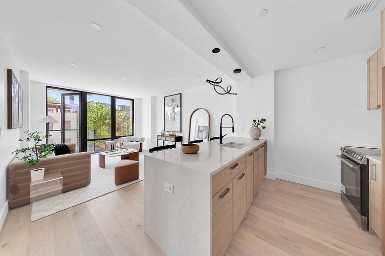 1152 Lafayette Avenue #4A
