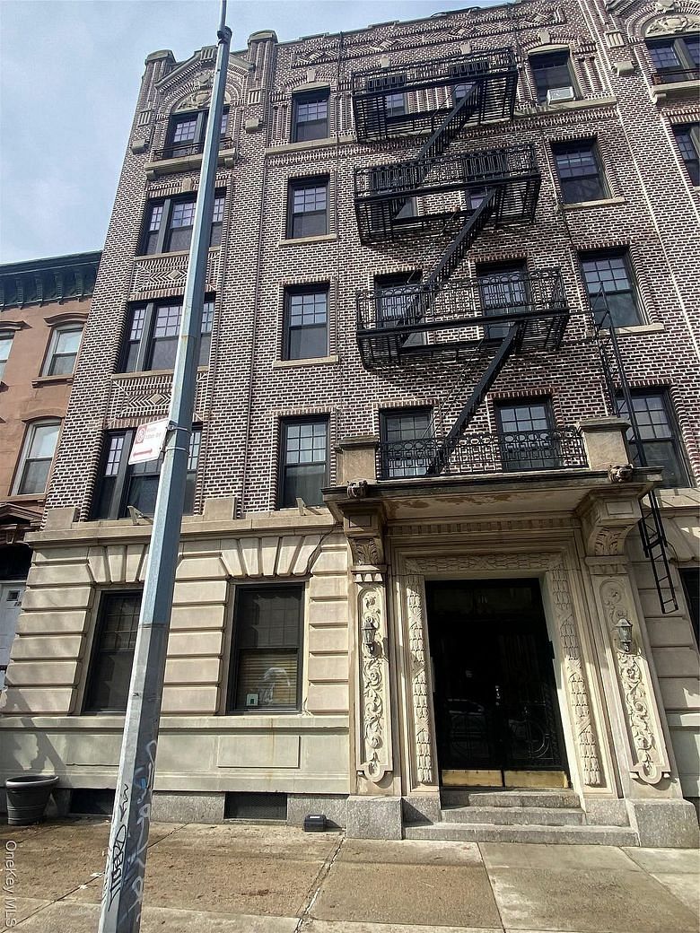 116 Cambridge Place #2B