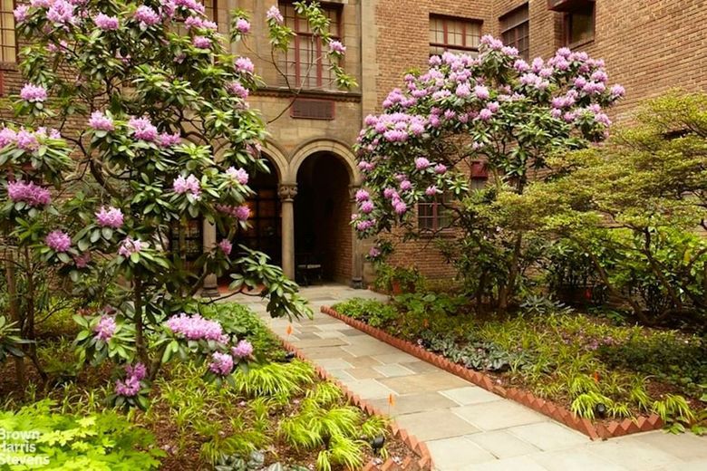 116 East 68th Street #7C