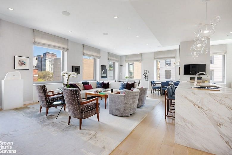 116 University Place #PH