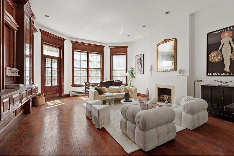 116 West 74th Street