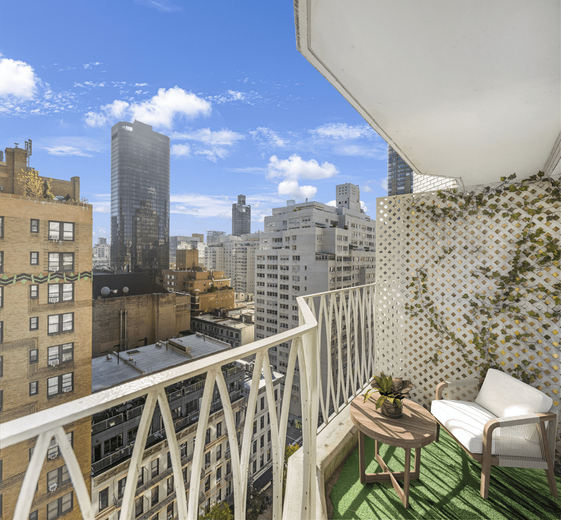 1160 Third Avenue #17G