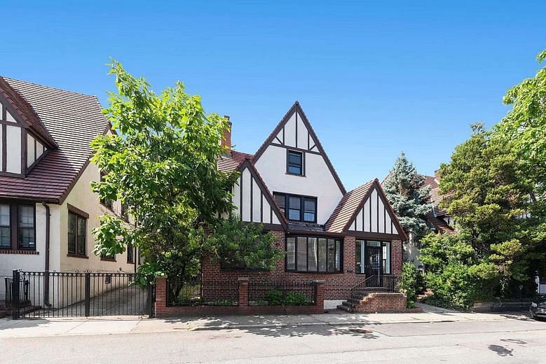 117-19 Union Turnpike