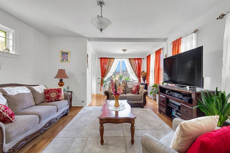 117-21 Inwood Street