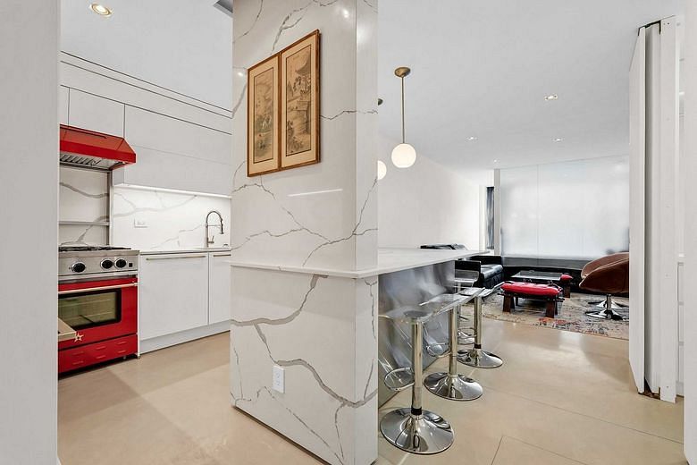 117 East 57th Street #20F