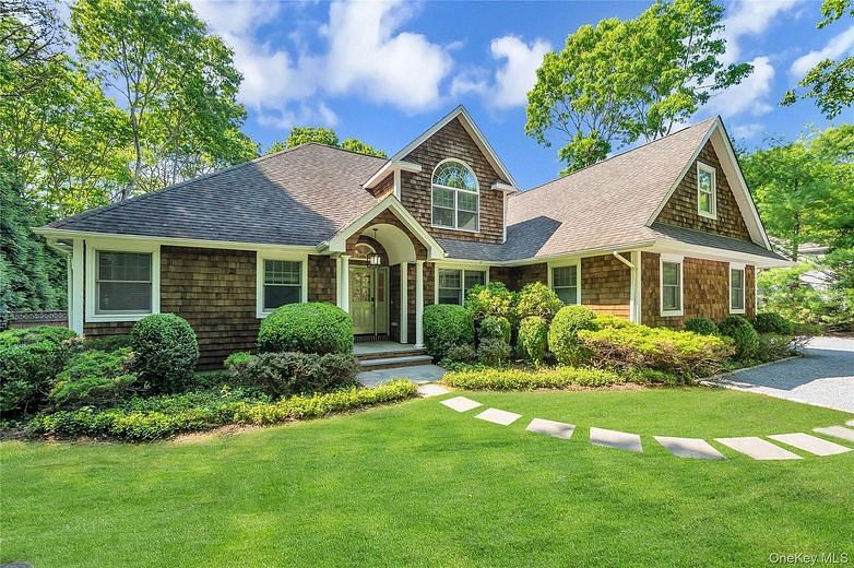 117 Montauk Blvd