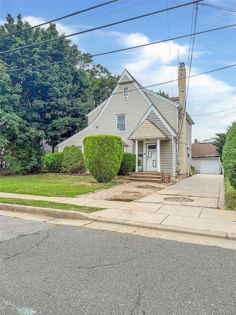 117 Warner Avenue
