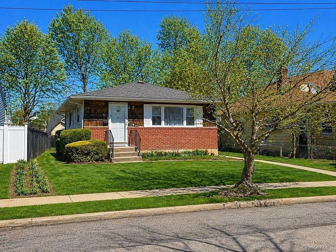 117 Woodside Avenue