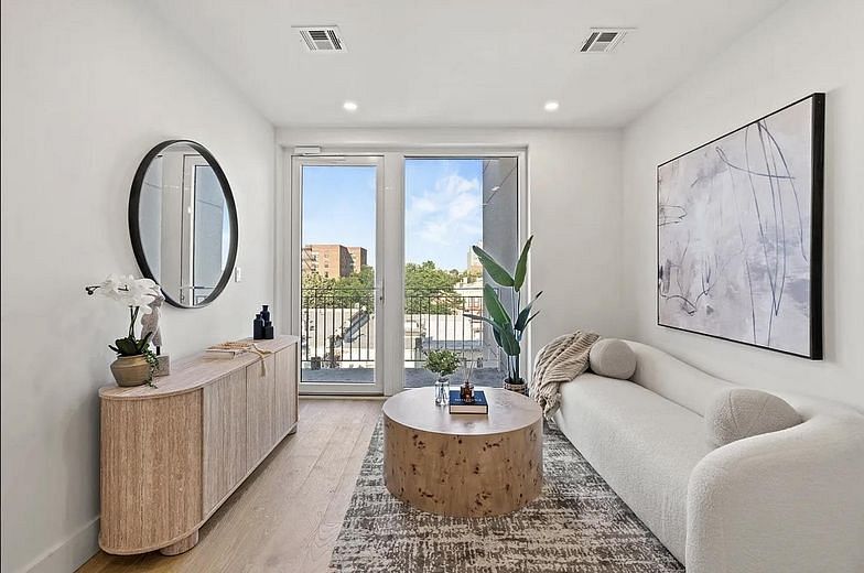 1173 Rogers Avenue #6C