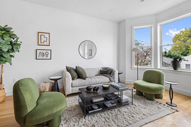 1174 Putnam Avenue #3