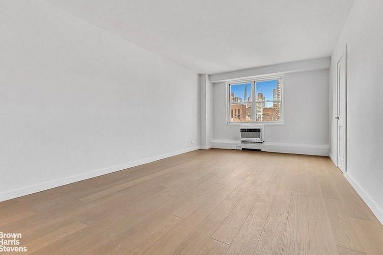 1175 York Avenue #17M