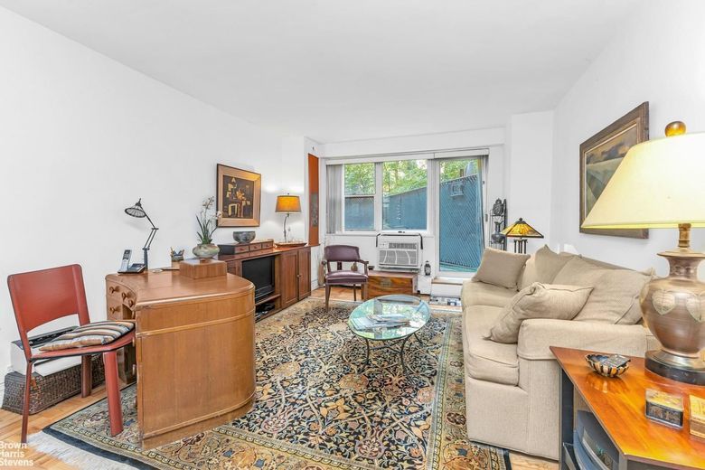 1175 York Avenue #2W