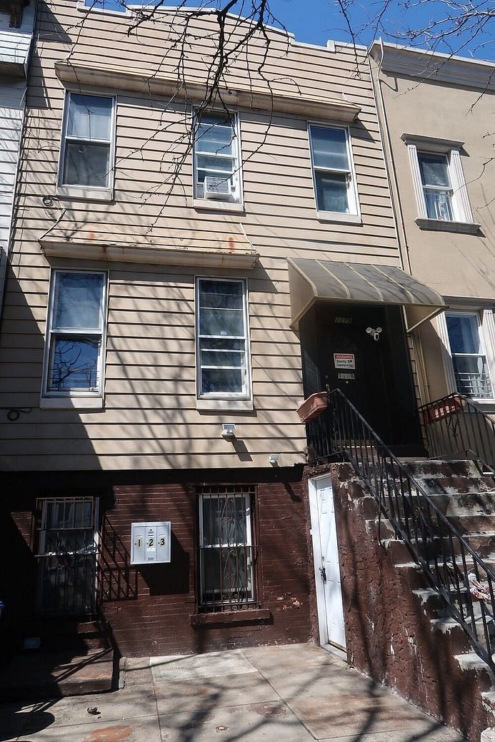 1179 Jefferson Avenue