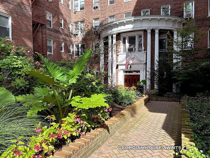 118-11 84 Avenue 118-11 84 Avenue #109