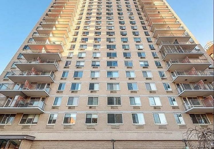 118-18 Union Turnpike #16A